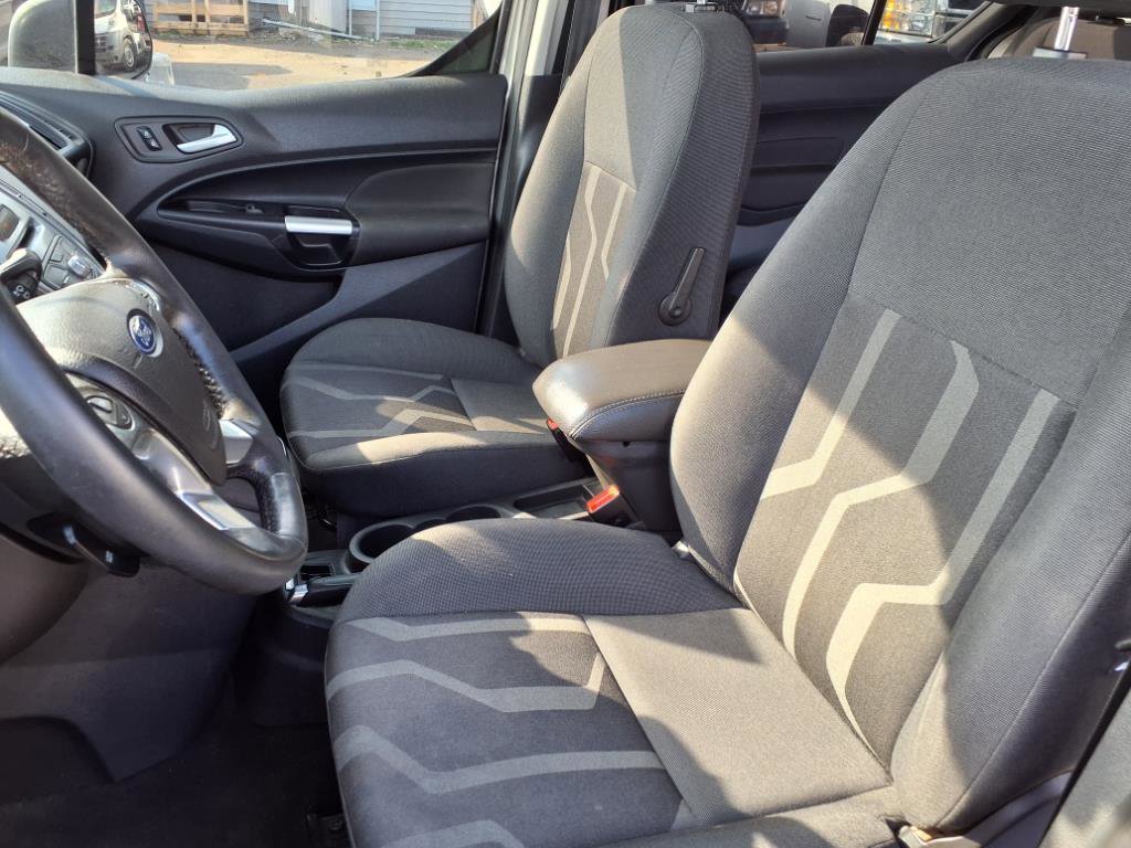 Used 2016 Ford Transit Connect XLT image 11