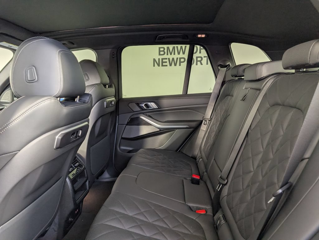 New 2026 BMW X5 xDrive40i w/ M Sport Package AWD/4WD image 13
