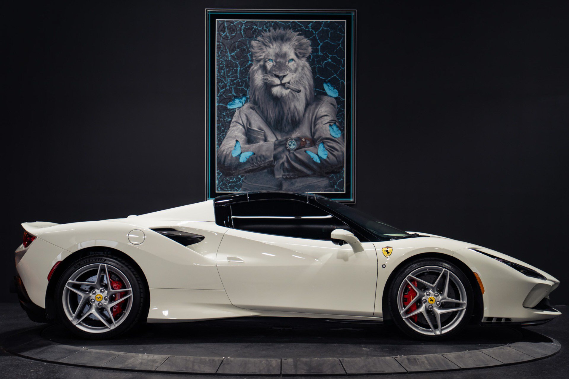 Used 2023 Ferrari F8 Tributo RWD image 42
