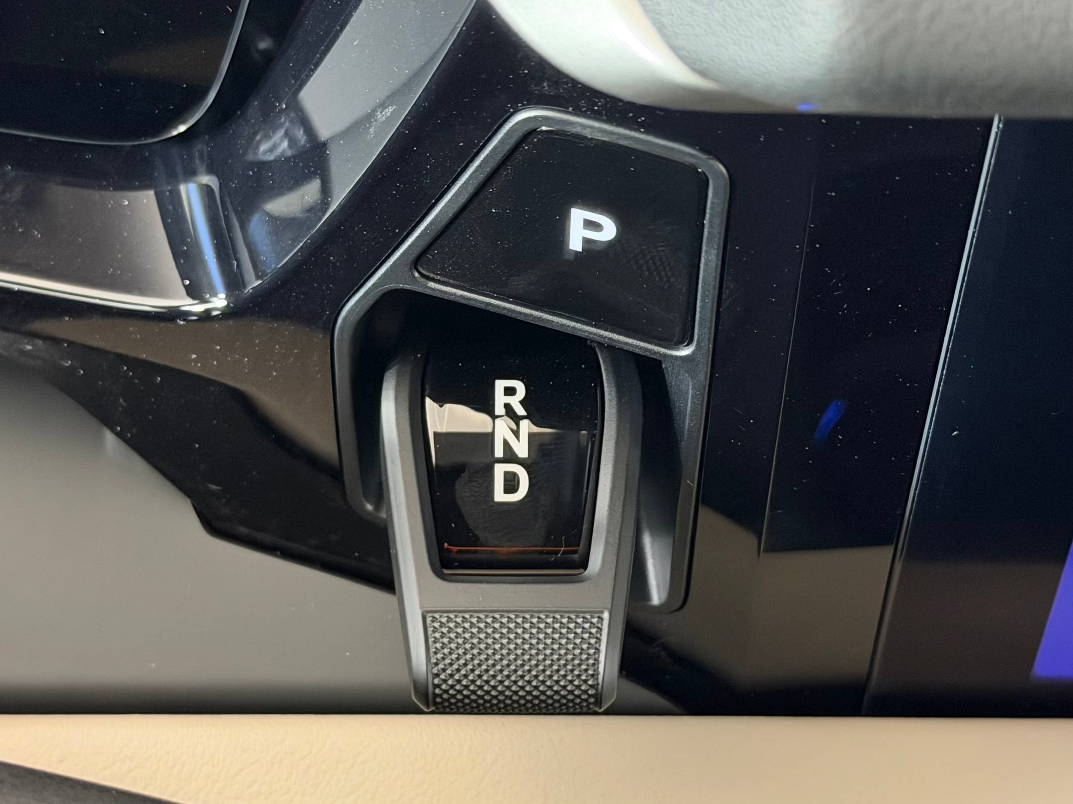 Used 2026 Porsche Macan Electric RWD image 23