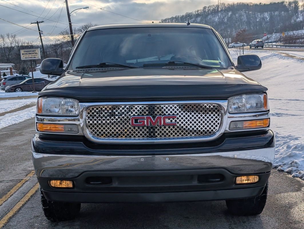 Used 2006 GMC Yukon XL SLT w/ SLT Preferred Equipment Group image 14