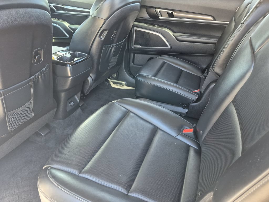 Used 2025 Kia Telluride S AWD/4WD image 13
