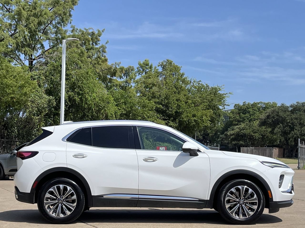 Used 2024 Buick Envision Preferred AWD/4WD image 3