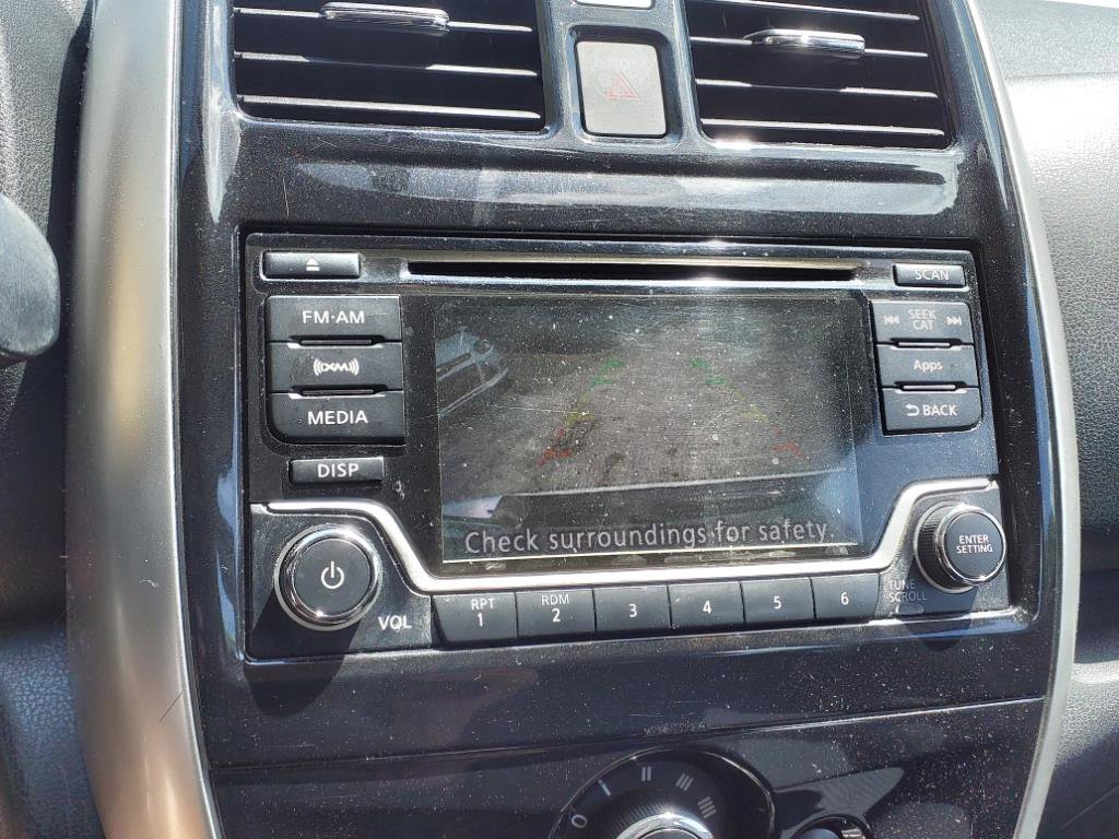 Used 2016 Nissan Versa Note SV image 19