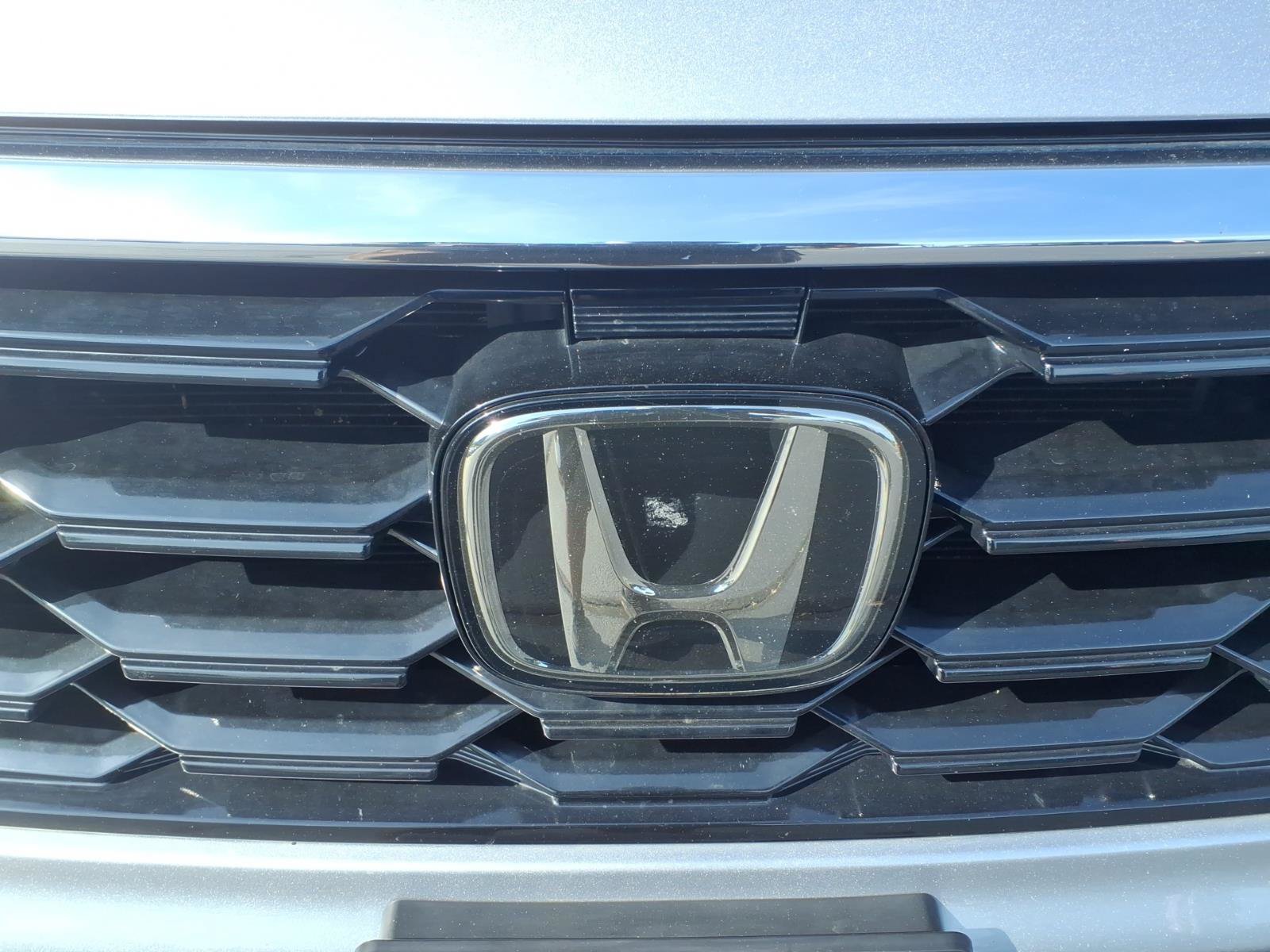 Used 2024 Honda Pilot Touring image 11