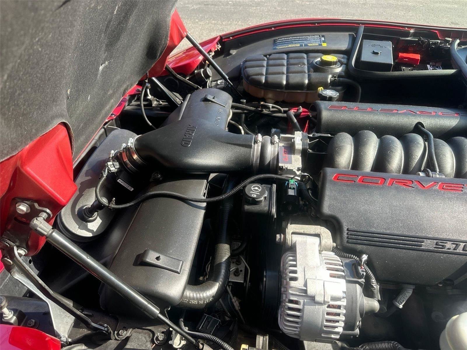 Used 2004 Chevrolet Corvette Coupe w/ Preferred Equipment Group RWD image 18