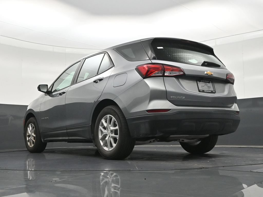 Used 2024 Chevrolet Equinox LS FWD image 25