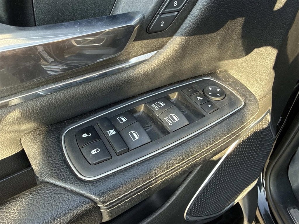 Used 2022 RAM 1500 Laramie image 12