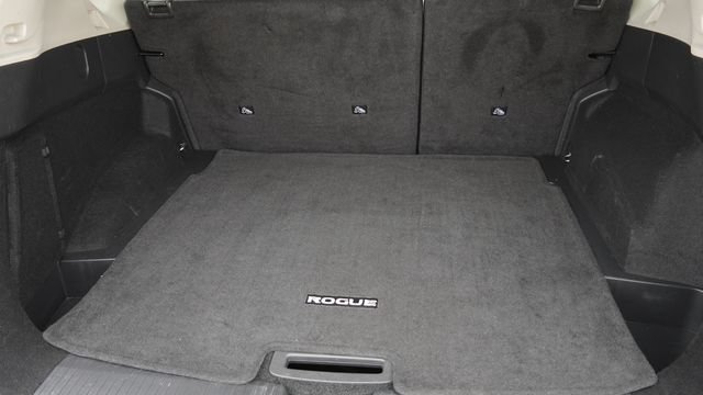 Used 2023 Nissan Rogue SV FWD image 13