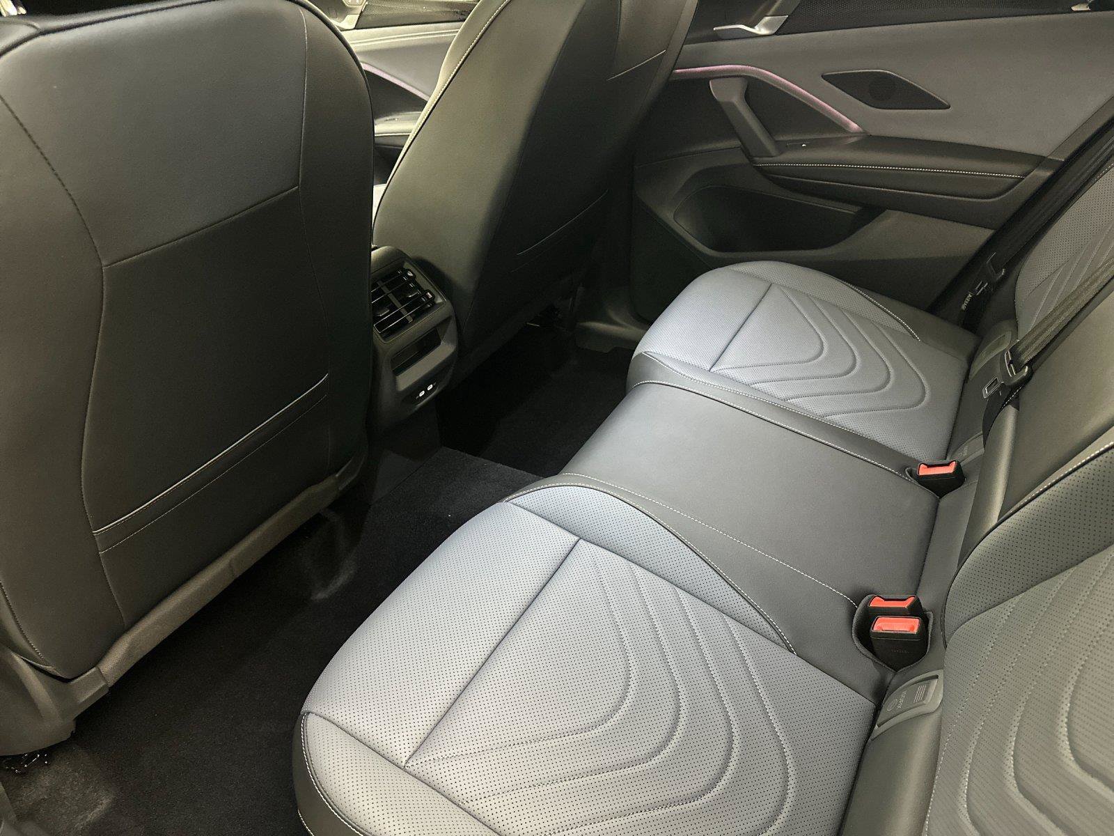 New 2026 Volkswagen Tiguan SE AWD/4WD image 11