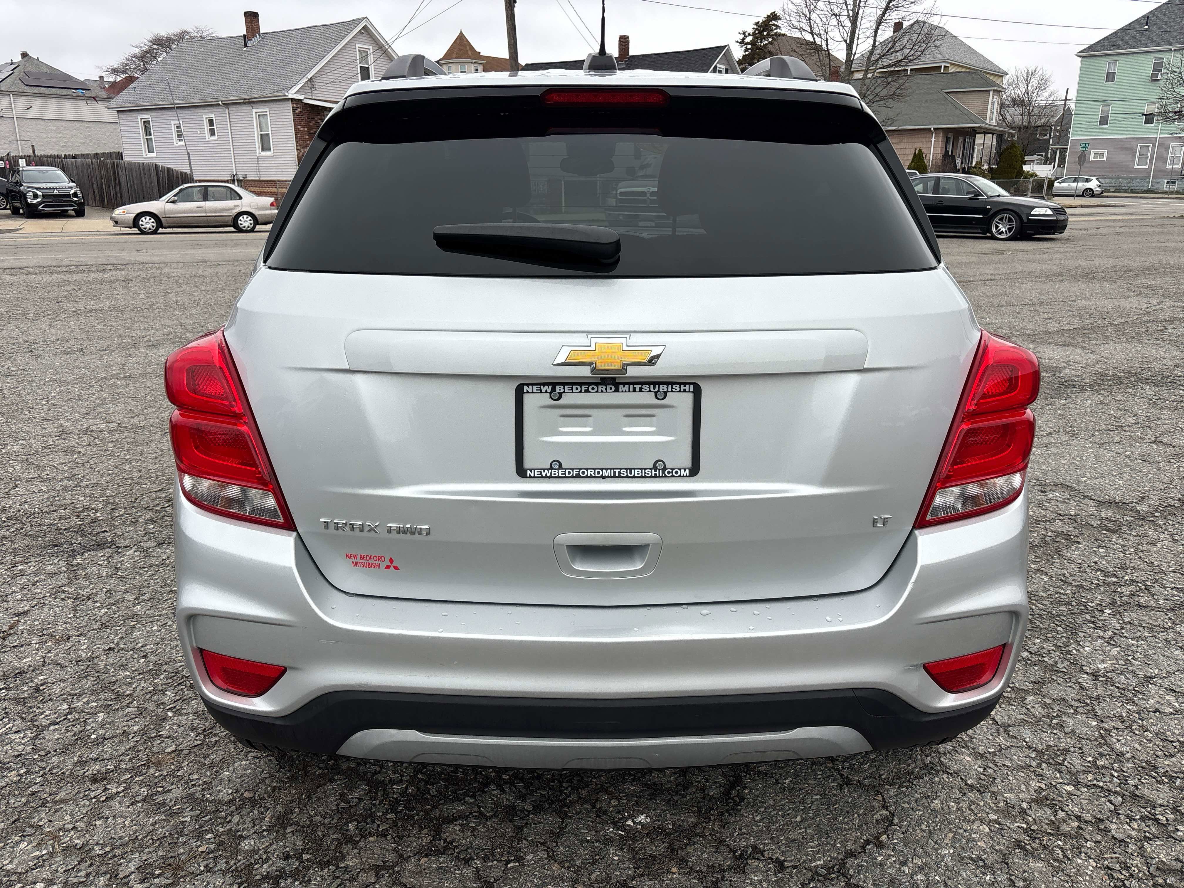 Used 2019 Chevrolet Trax LT w/ LT Convenience Package image 6