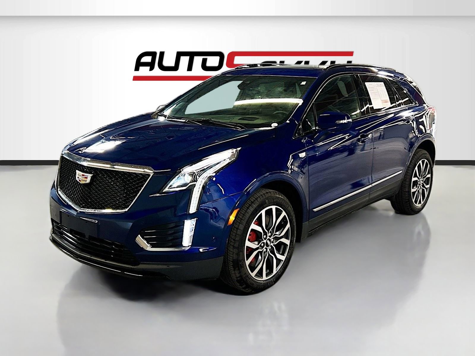 Used 2024 Cadillac XT5 Sportv w/ Platinum Package image 3