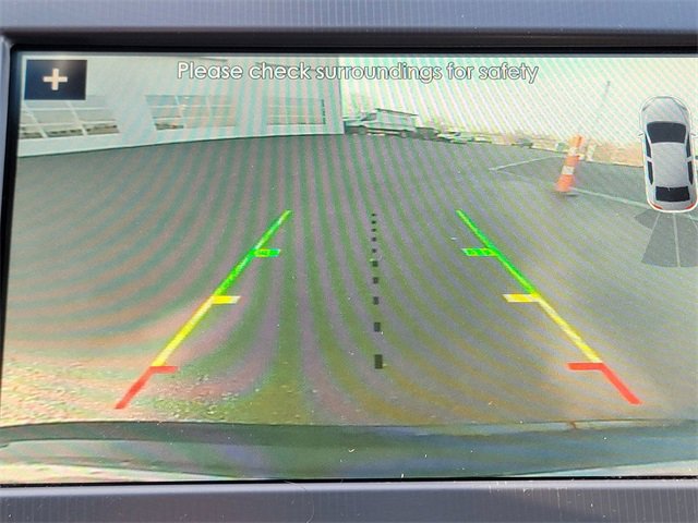 Used 2017 Lincoln MKZ Premiere image 6