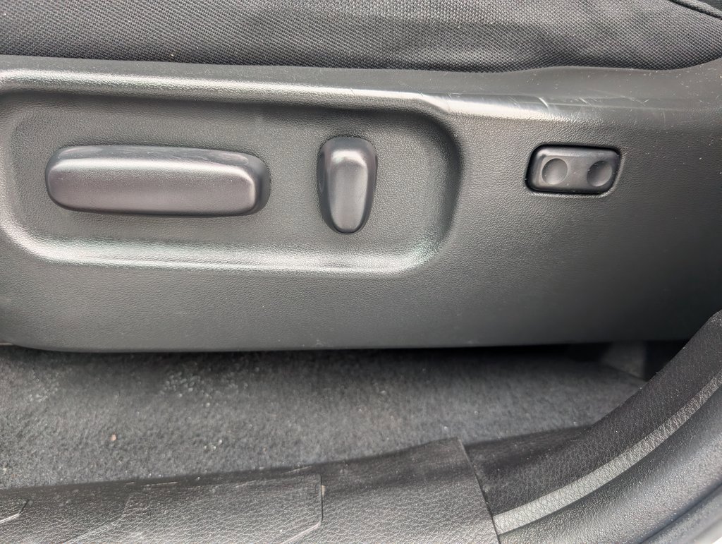 Used 2023 Toyota Tacoma TRD Sport image 16