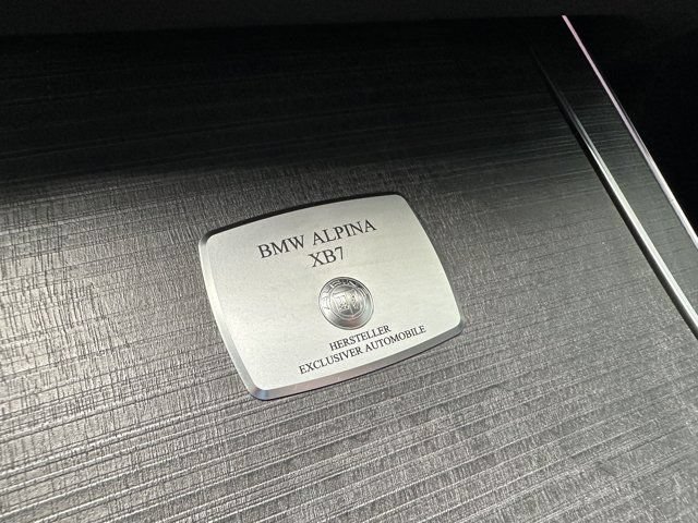 Used 2024 BMW ALPINA XB7 AWD/4WD image 50