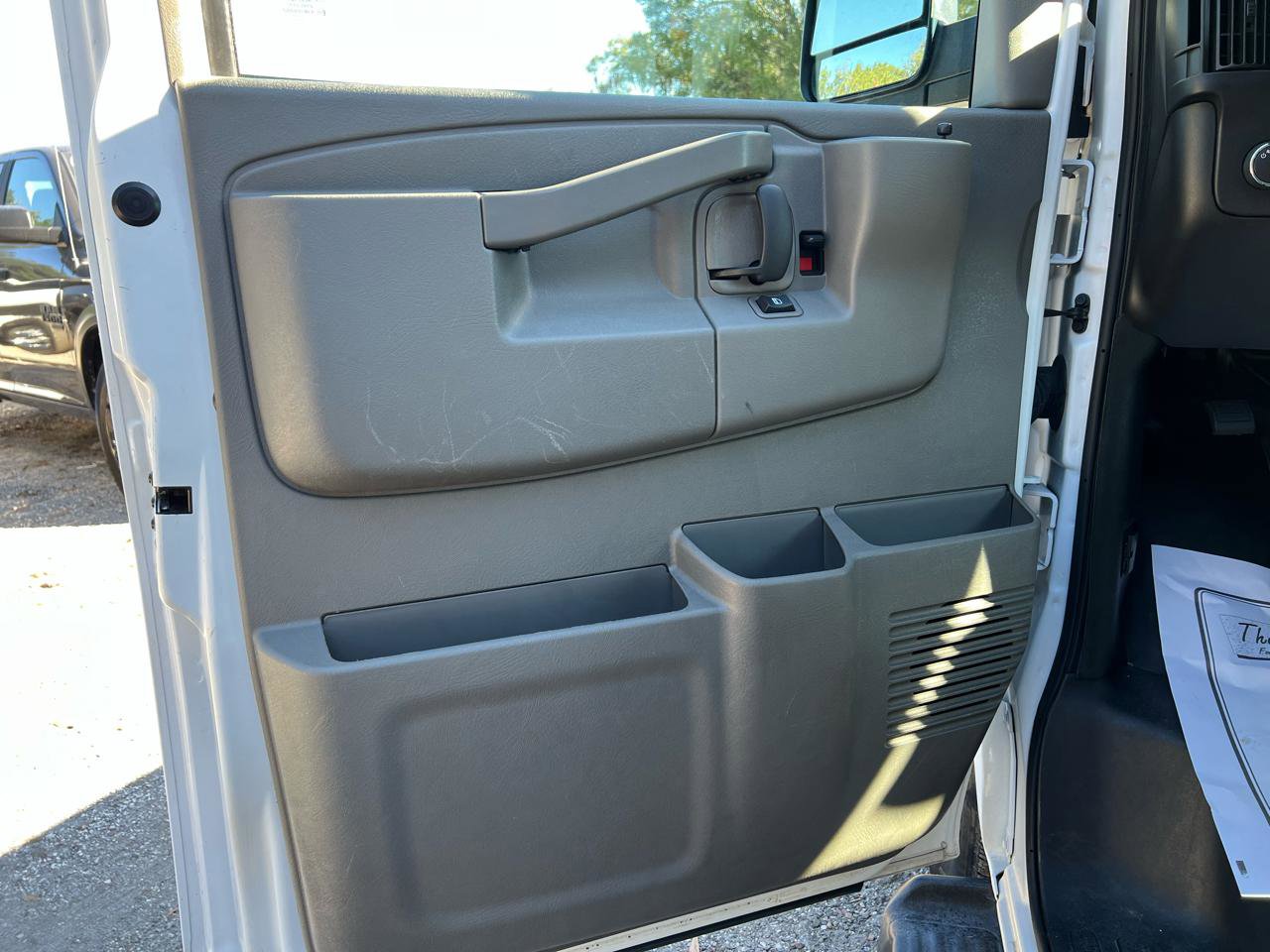 Used 2023 Chevrolet Express 3500 LS RWD image 11