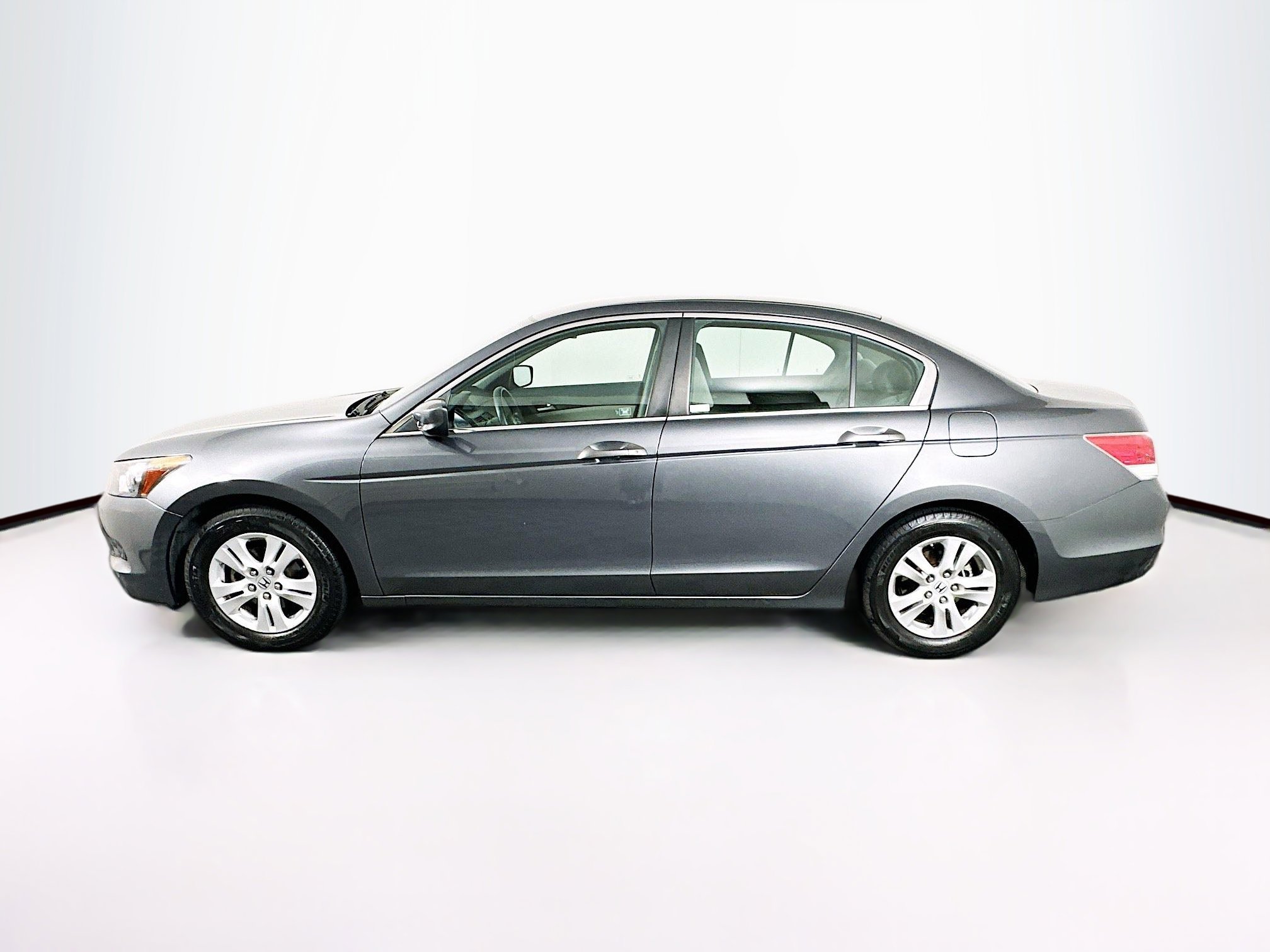 Used 2010 Honda Accord LX-P image 4