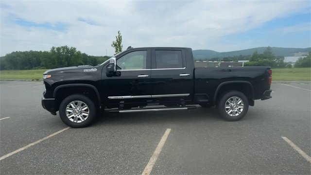 New 2025 Chevrolet Silverado 2500 High Country w/ Technology Package image 5