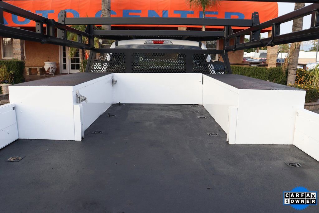 Used 2019 Ford F550 2WD Regular Cab Super Duty image 11