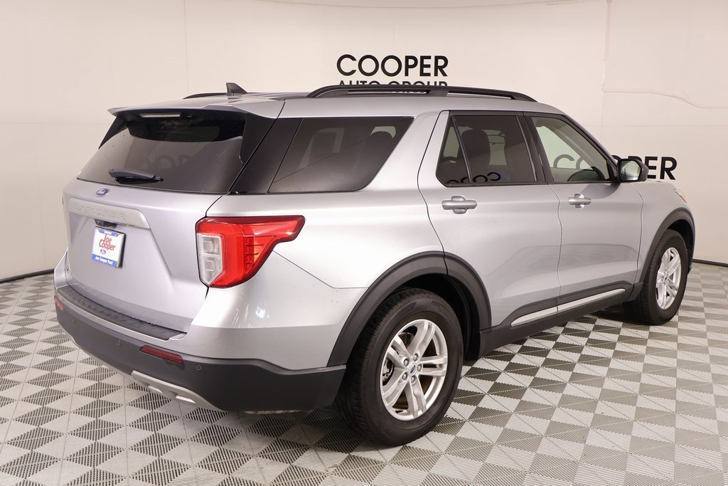 Used 2023 Ford Explorer XLT w/ Equipment Group 202A image 21