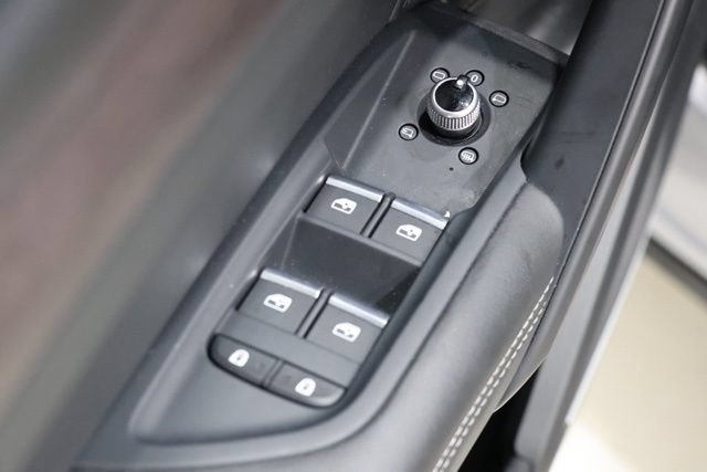 Used 2022 Audi Q5 2.0T Premium Plus w/ Premium Plus Package AWD/4WD image 21