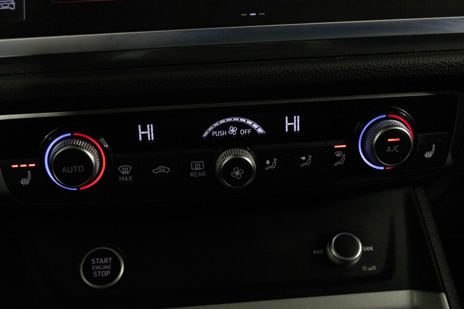 Used 2023 Audi Q3 2.0T Premium image 22