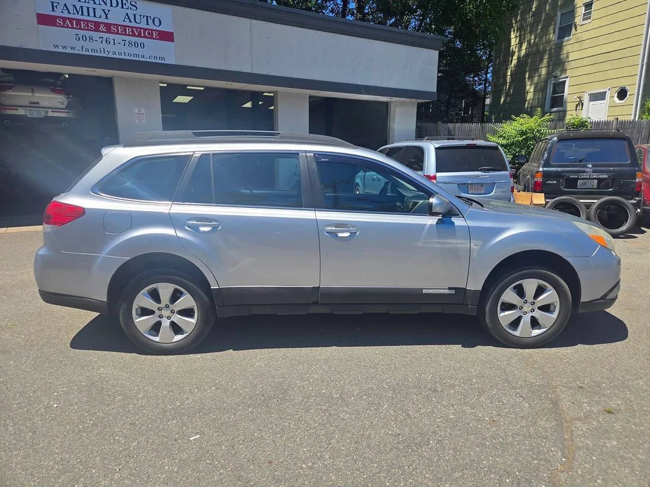 Used 2012 Subaru Outback 2.5i AWD/4WD image 8