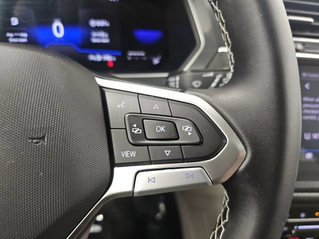 Used 2023 Volkswagen Tiguan SE w/ Panoramic Sunroof Package AWD/4WD image 19