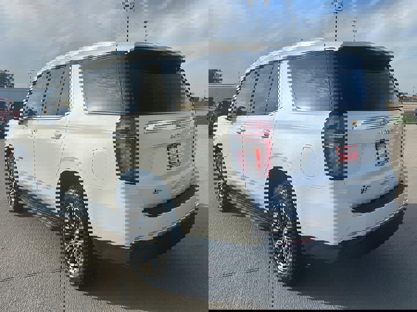 Used 2021 Chevrolet Tahoe LT w/ LT Signature Package image 3