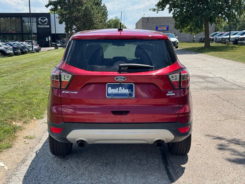 Used 2017 Ford Escape SE FWD image 4