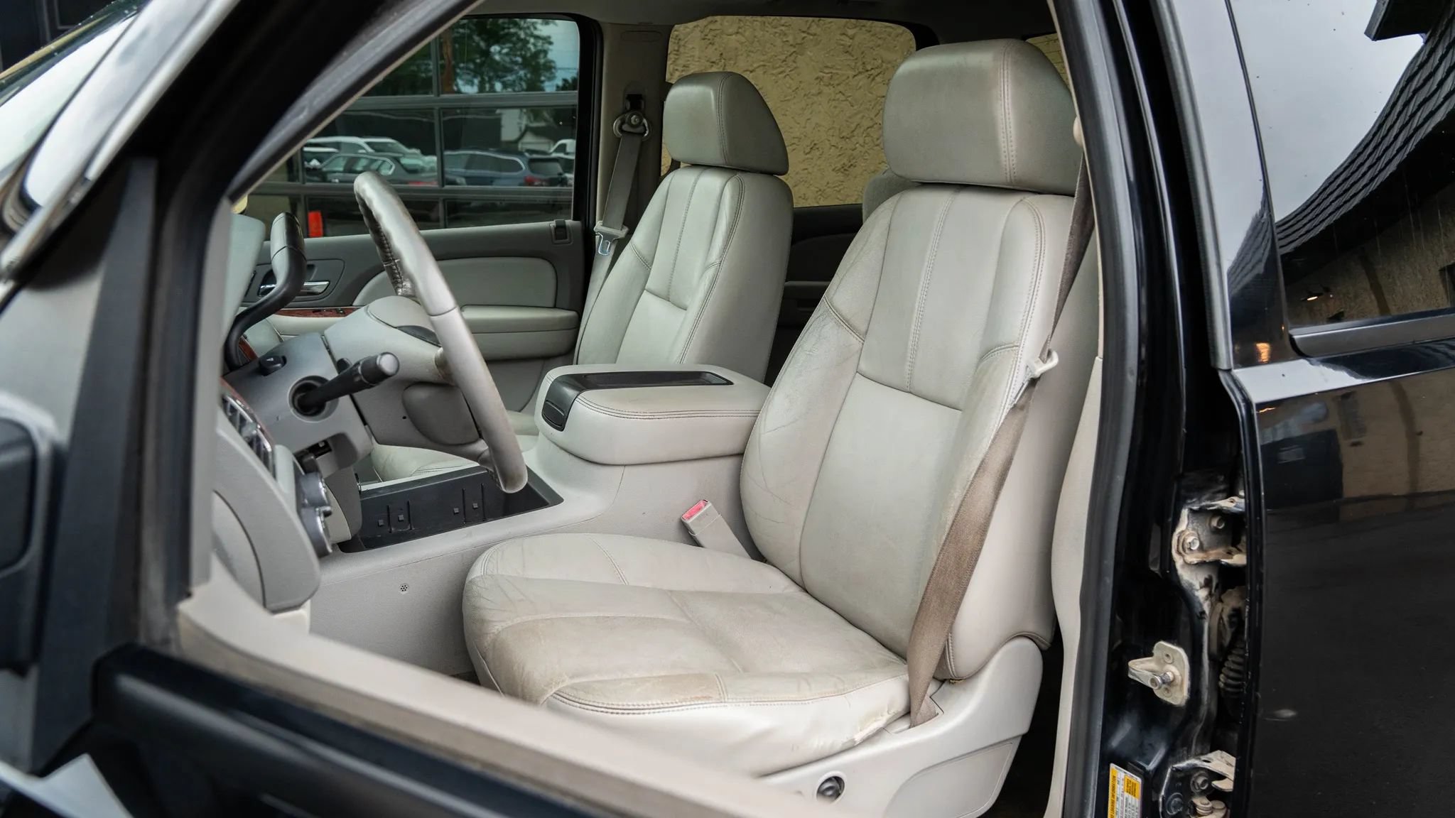 Used 2007 Chevrolet Silverado 1500 LTZ w/ Safety Package AWD/4WD image 14