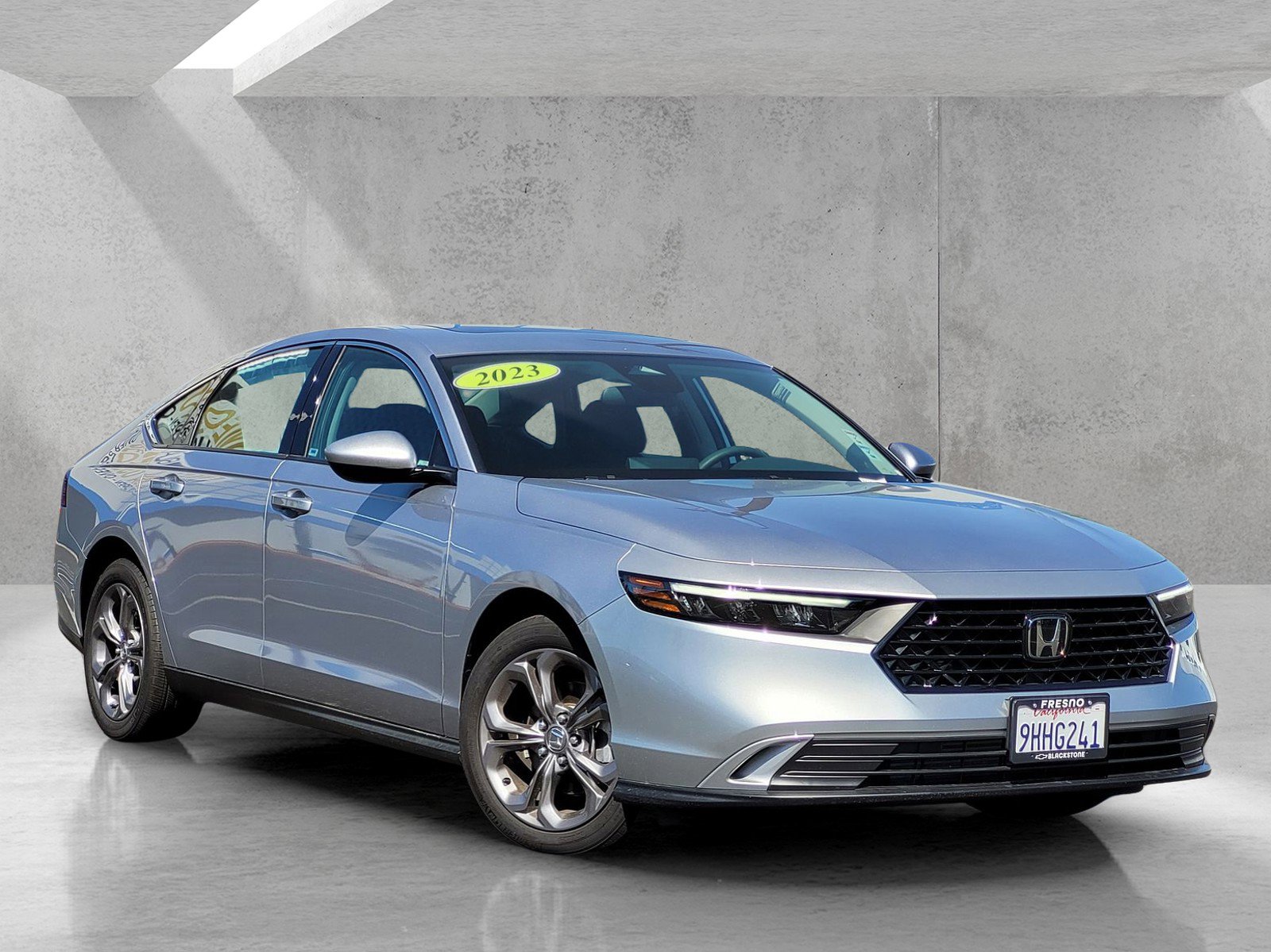 Used 2023 Honda Accord EX image 1
