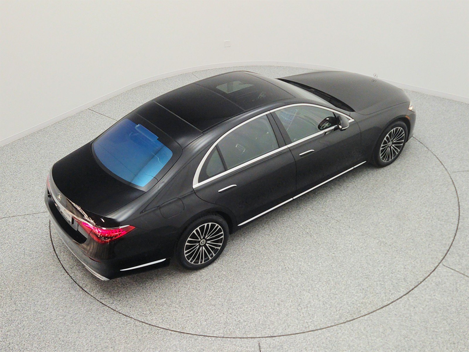 Used 2023 Mercedes-Benz S 580e 4MATIC Sedan image 26