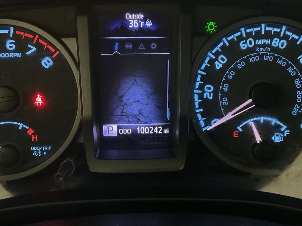 Used 2020 Toyota Tacoma TRD Off-Road image 36