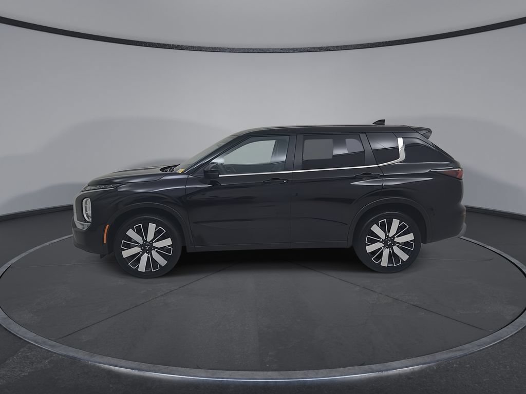 Used 2025 Mitsubishi Outlander SE FWD image 9