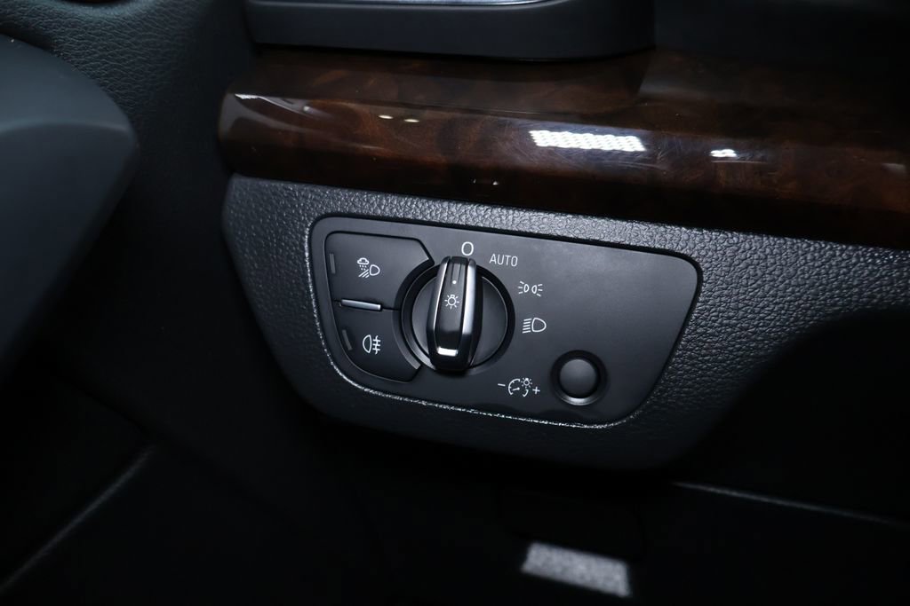 Used 2018 Audi Q5 2.0T Premium Plus w/ Premium Plus Package image 33