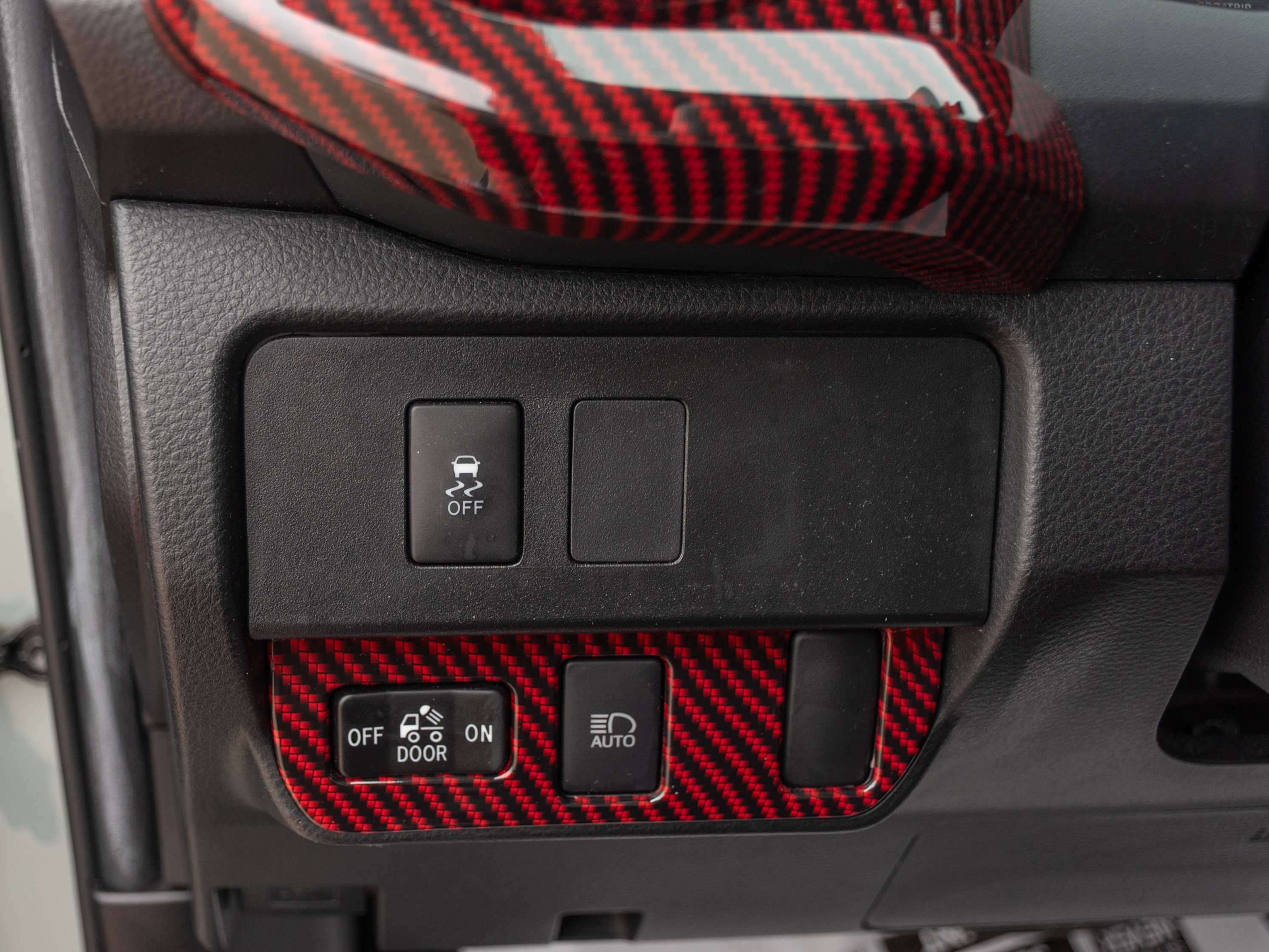 Used 2022 Toyota Tacoma TRD Sport w/ TRD Premium Sport Package AWD/4WD image 11