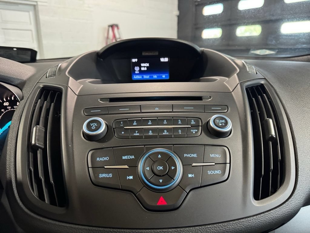 Used 2017 Ford Escape SE FWD image 18