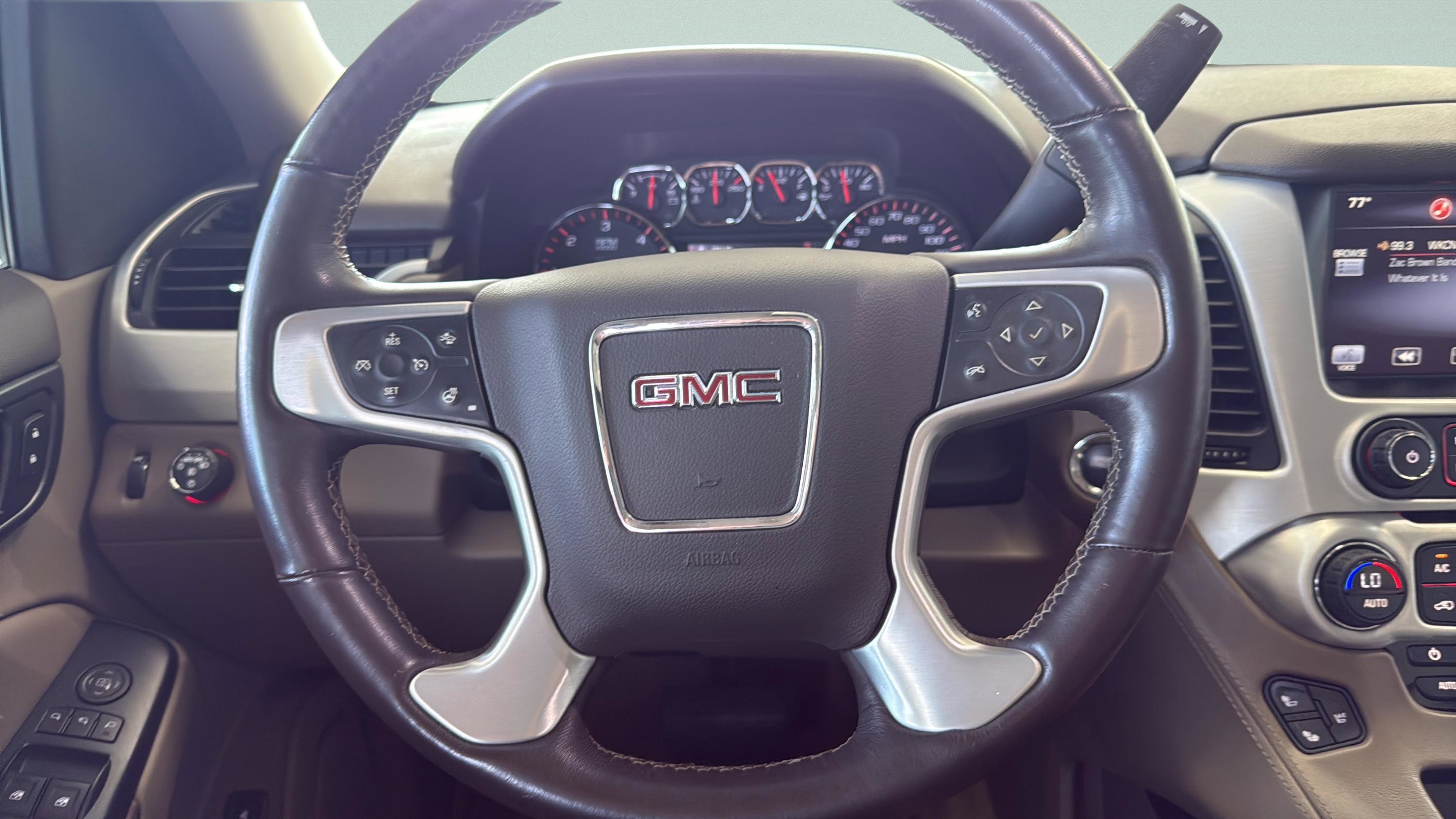 Used 2015 GMC Yukon SLT w/ Open Road Package RWD image 27