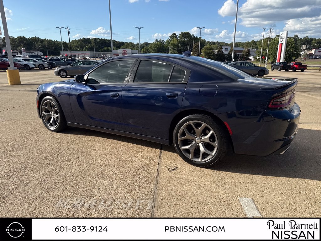Used 2016 Dodge Charger SXT w/ Rallye Group RWD image 15