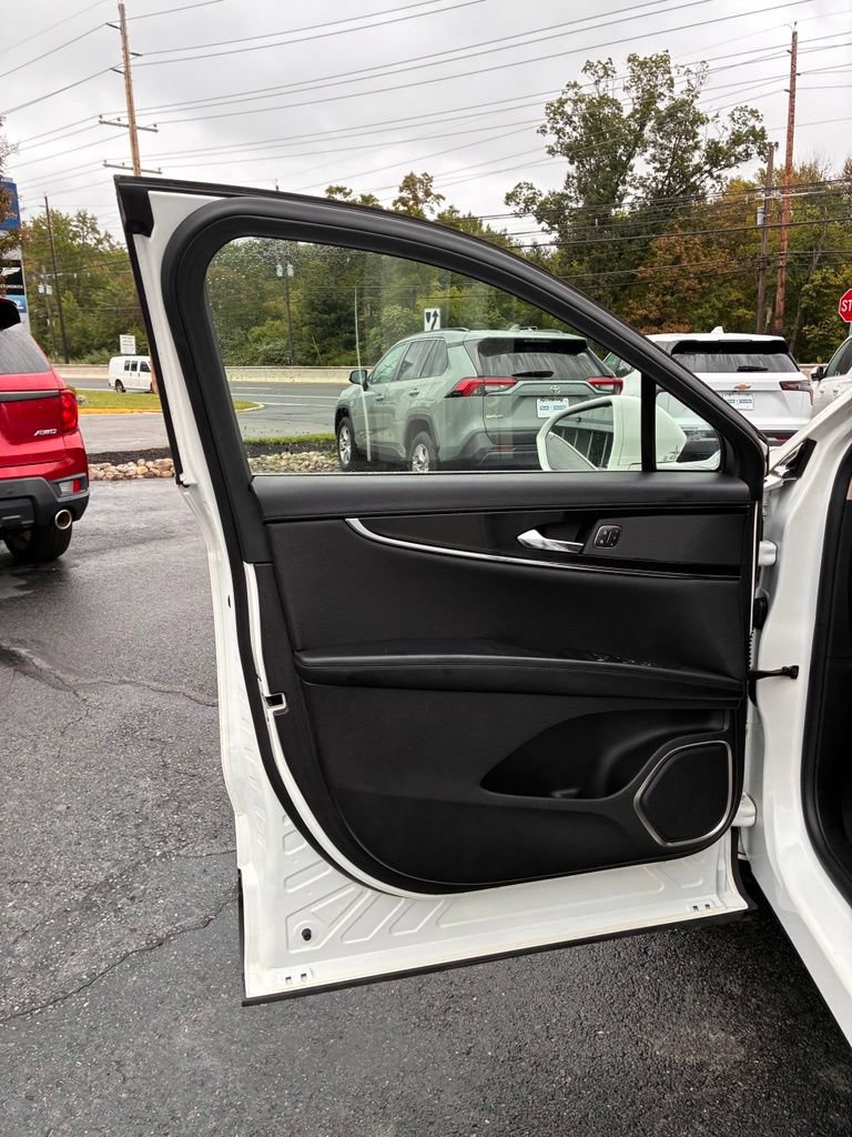 Used 2021 Lincoln Nautilus FWD image 29