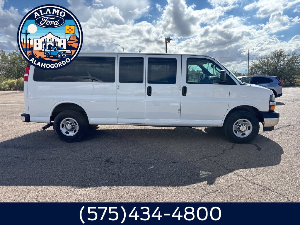 Used 2022 Chevrolet Express 3500 LT w/ LT Preferred Equipment Group RWD image 10