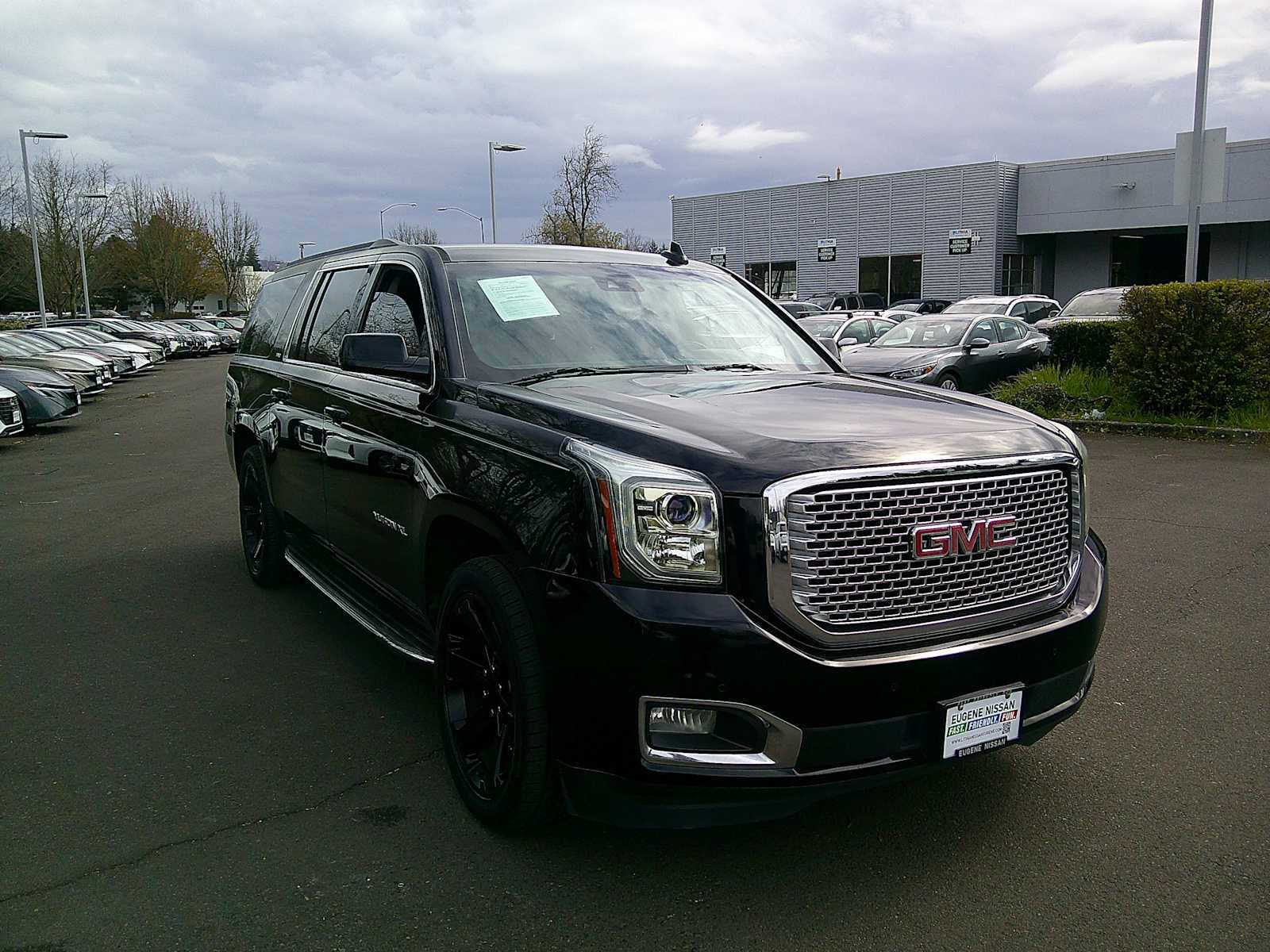 Used 2016 GMC Yukon XL SLT image 7