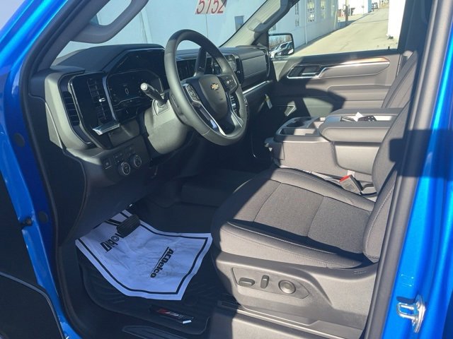 New 2025 Chevrolet Silverado 1500 LT image 19