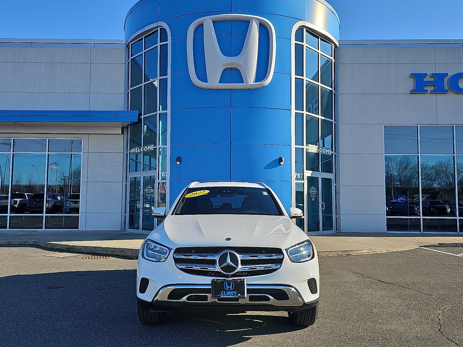 Used 2022 Mercedes-Benz GLC 300 4MATIC image 2