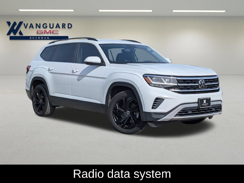 Used 2023 Volkswagen Atlas SE w/ Black Wheel Package