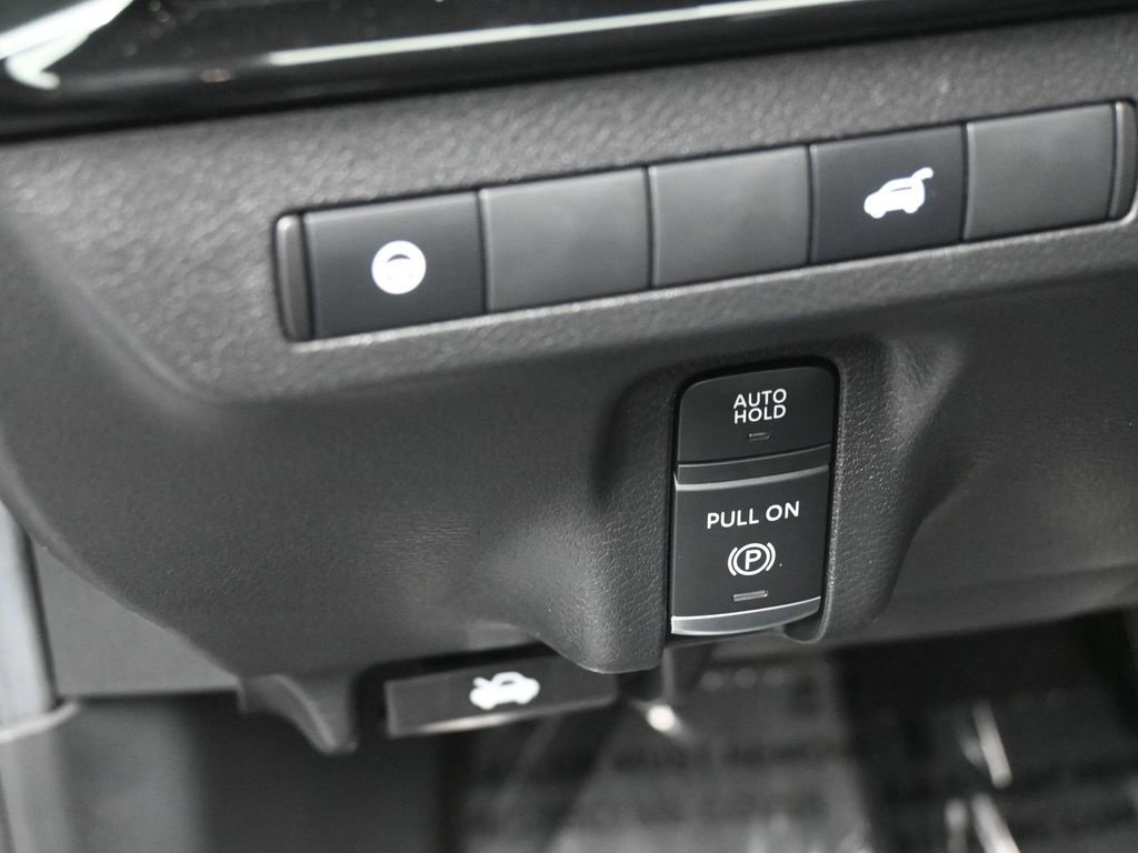 Used 2025 Nissan Murano SV image 13