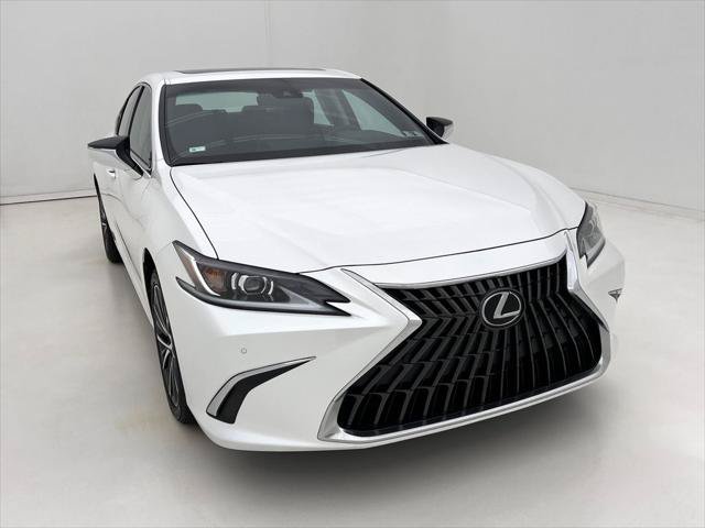 Certified 2024 Lexus ES 300h w/ Premium Package FWD image 3