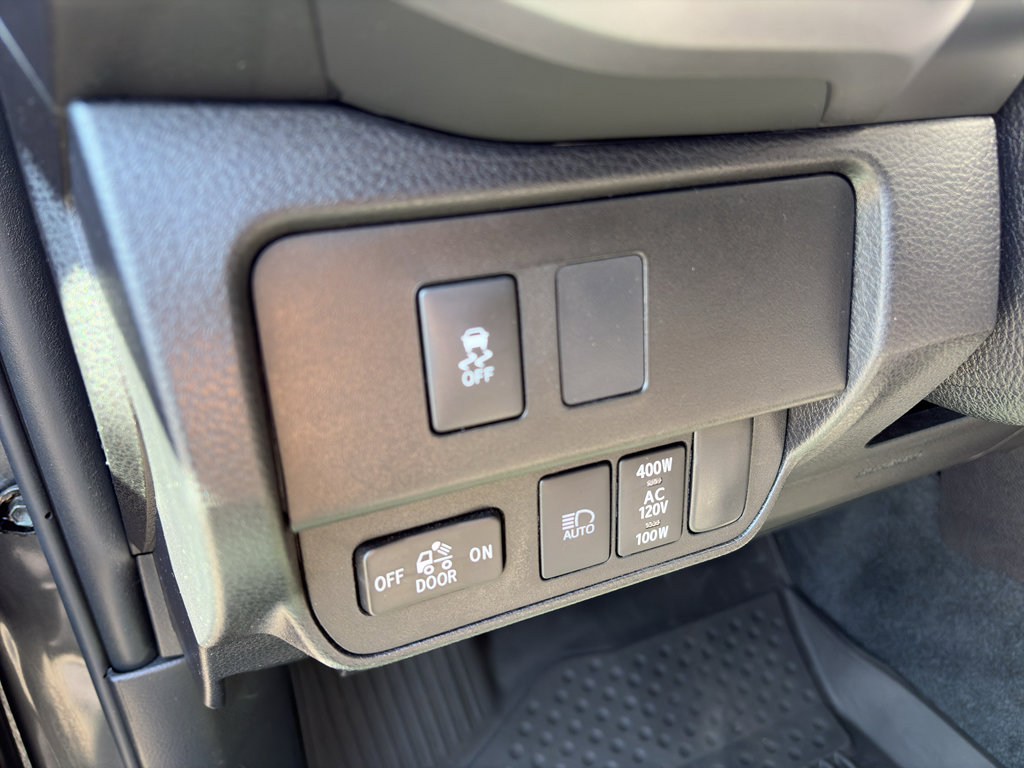 Used 2023 Toyota Tacoma TRD Off-Road w/ Technology Package AWD/4WD image 21