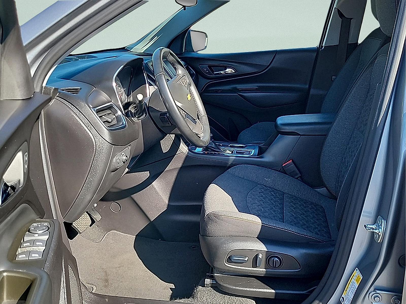 Used 2024 Chevrolet Equinox LT AWD/4WD image 13